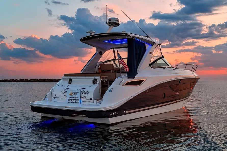 2019 Sea Ray 350 Sundancer